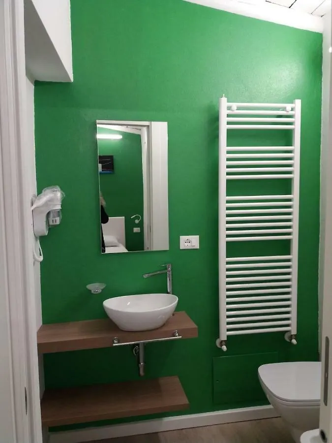 Suite Color فيرونا 3*,