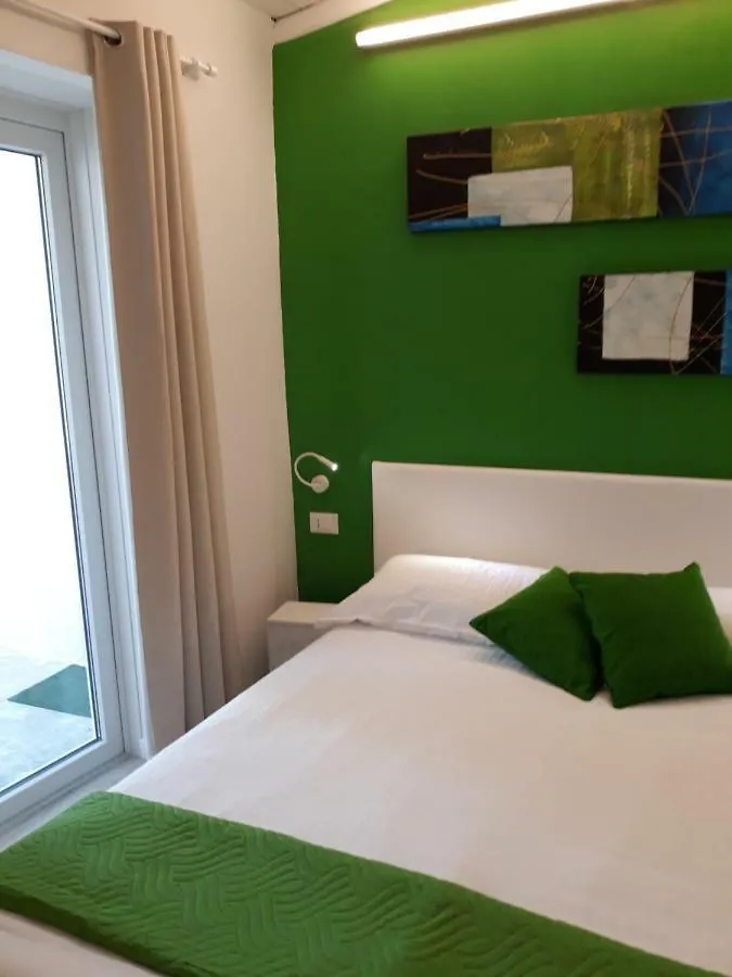 *** Bed & Breakfast Suite Color Verona Italy